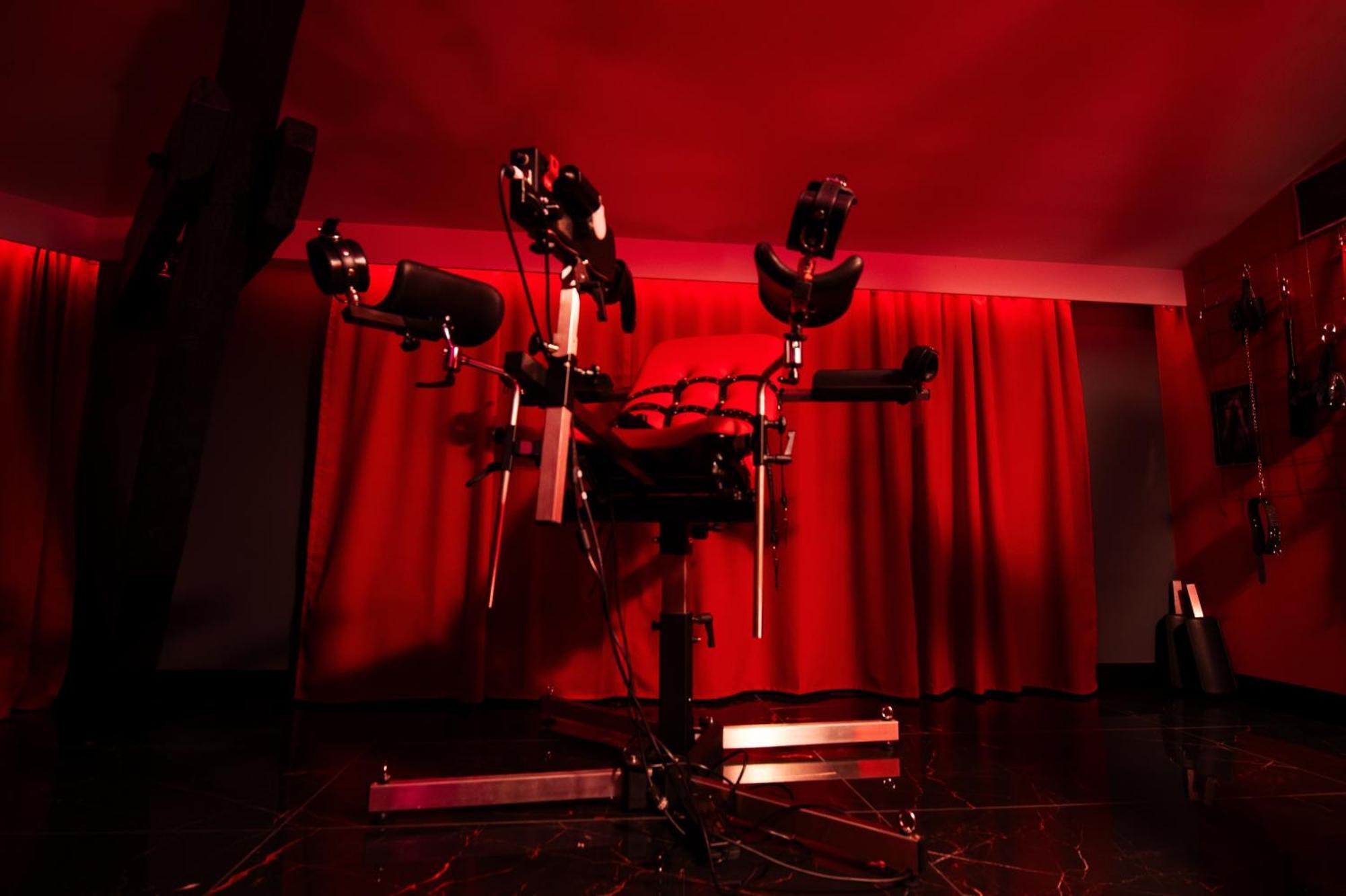 Red Palace Apartament Bdsm 比得哥什 外观 照片