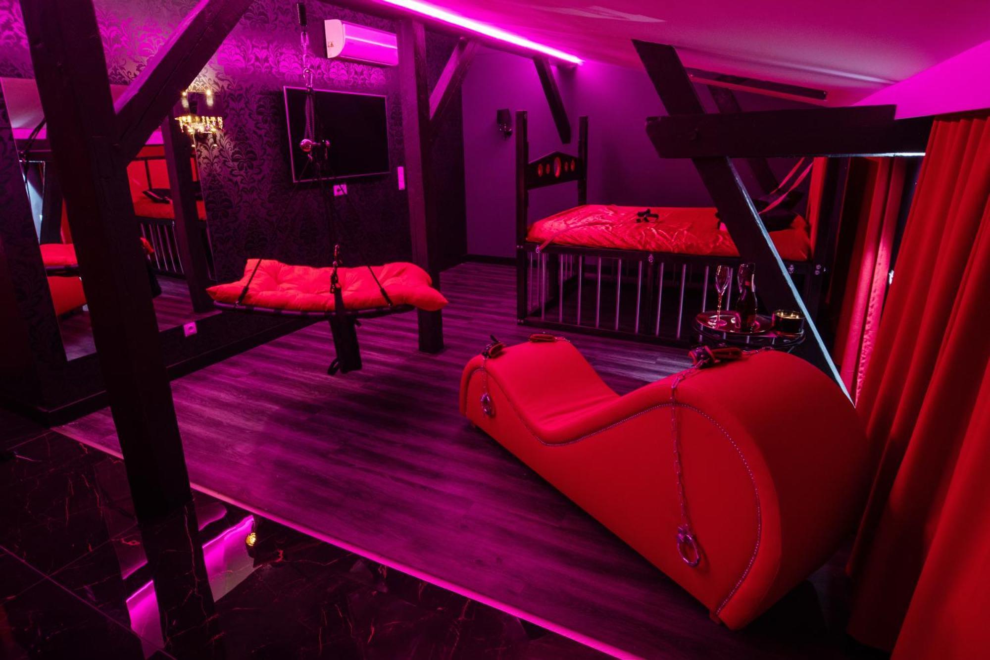 Red Palace Apartament Bdsm 比得哥什 外观 照片